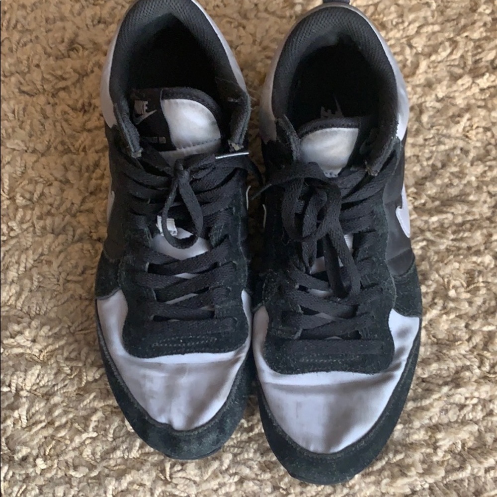 Nike hightops sneaker